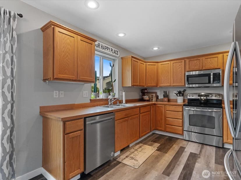 Property photo for 1131 Homestead Drive, Burlington photo 13