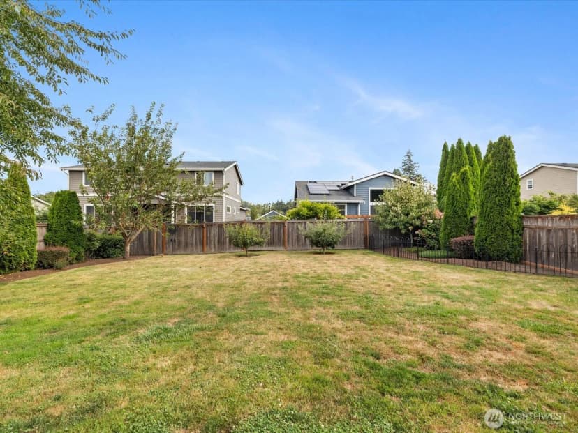 Property photo for 1131 Homestead Drive, Burlington photo 28