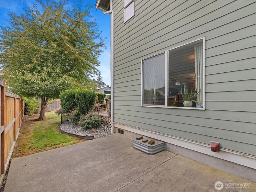 Property photo for 1131 Homestead Drive, Burlington photo 27