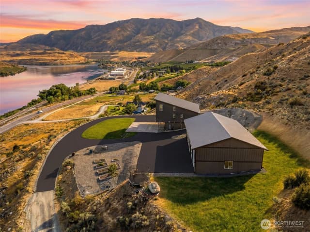 Property photo for 44 A Osprey Nest Road, Pateros