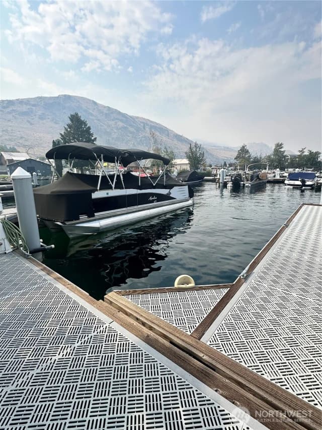 Property photo for 1240 W Woodin Avenue #a-11, Chelan photo 3