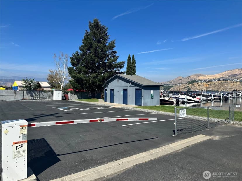 Property photo for 1240 W Woodin Avenue #a-11, Chelan photo 9