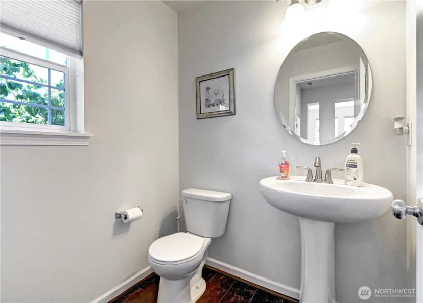 Property photo for 4523 Riverfront Boulevard, Everett photo 12