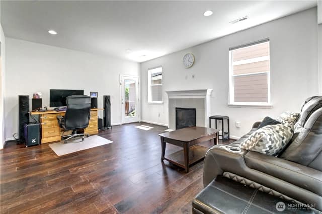 Property photo for 4523 Riverfront Boulevard, Everett photo 4
