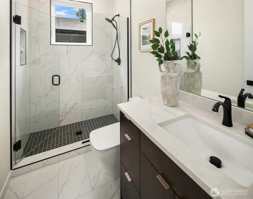 Property photo for 7921 Ne 124th Street, Kirkland photo 27