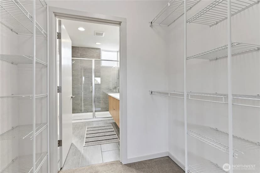 Property photo for 1735 27th Avenue, Seattle photo 16