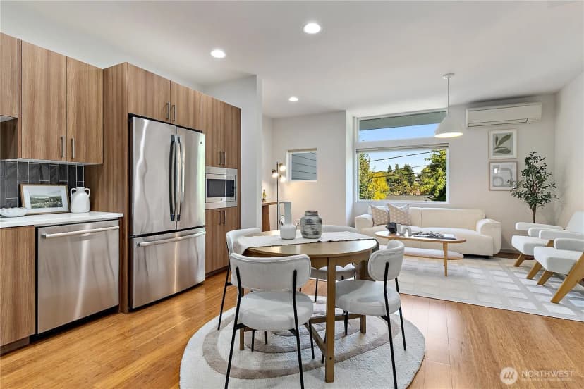 Property photo for 1735 27th Avenue, Seattle photo 6