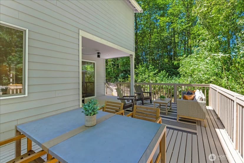 Property photo for 15111 Manor Way, Lynnwood photo 16