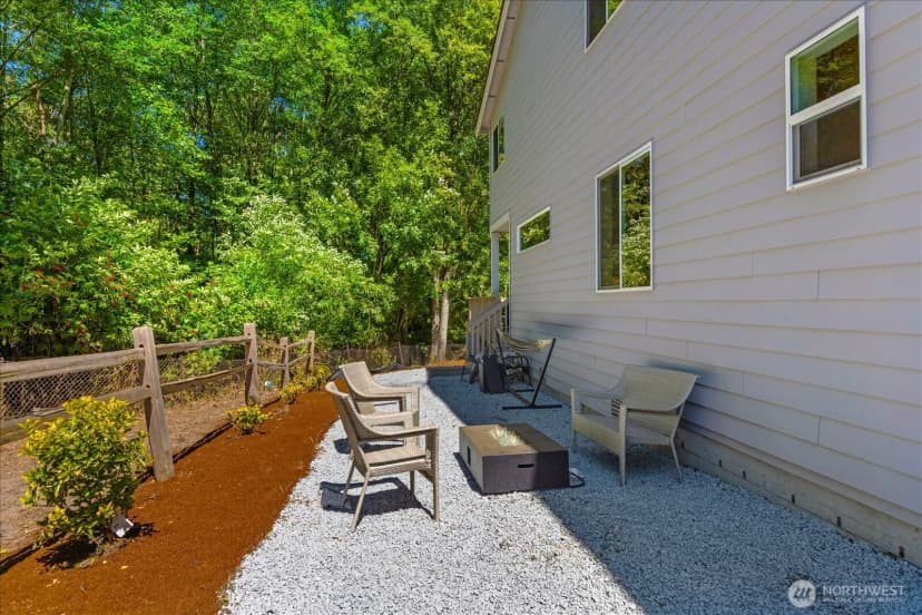 Property photo for 15111 Manor Way, Lynnwood photo 38