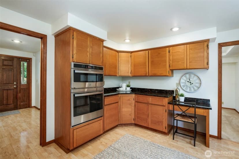 Property photo for 2341 219th Place Sw, Brier photo 8