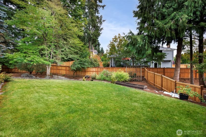 Property photo for 2341 219th Place Sw, Brier photo 25