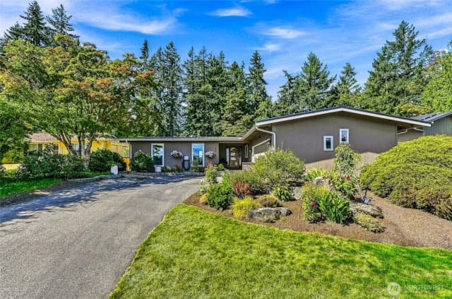 Property photo for 14009 Ne 74th Street, Redmond photo 2