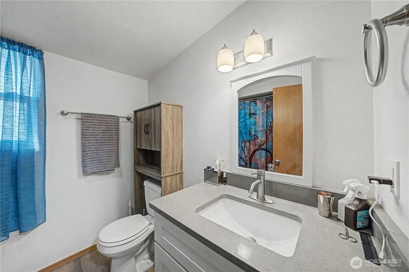 Property photo for 3986 Road 20 Ne, Soap Lake photo 16
