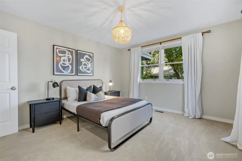 Property photo for 805 33rd Avenue E, Seattle photo 26