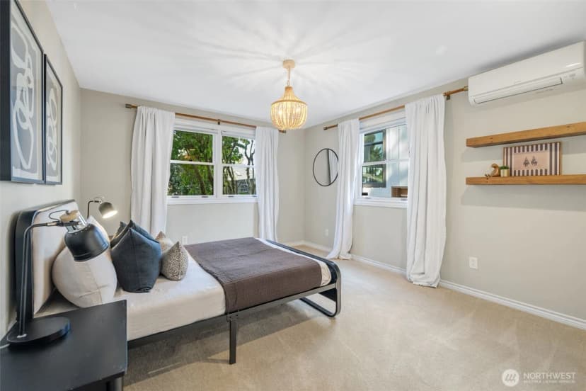Property photo for 805 33rd Avenue E, Seattle photo 27