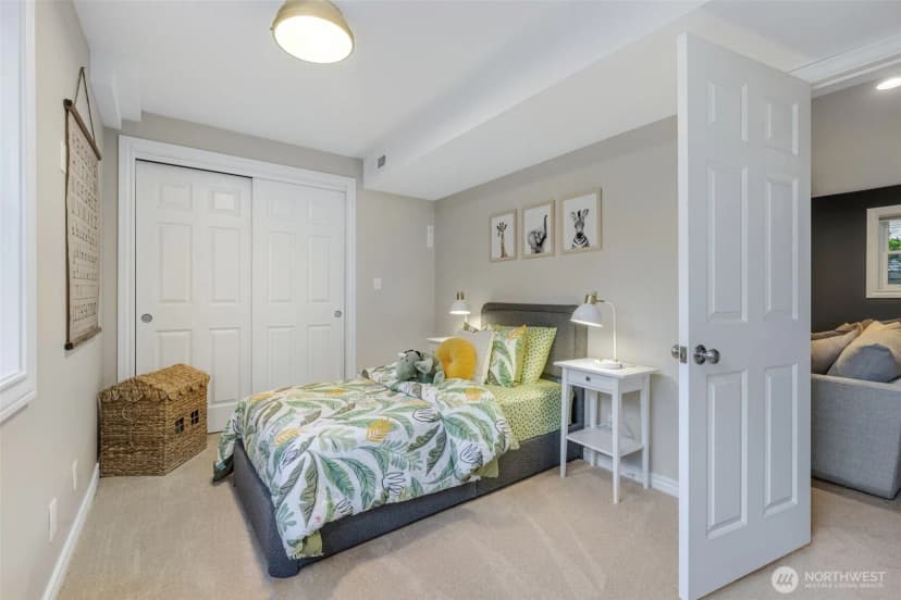 Property photo for 805 33rd Avenue E, Seattle photo 24