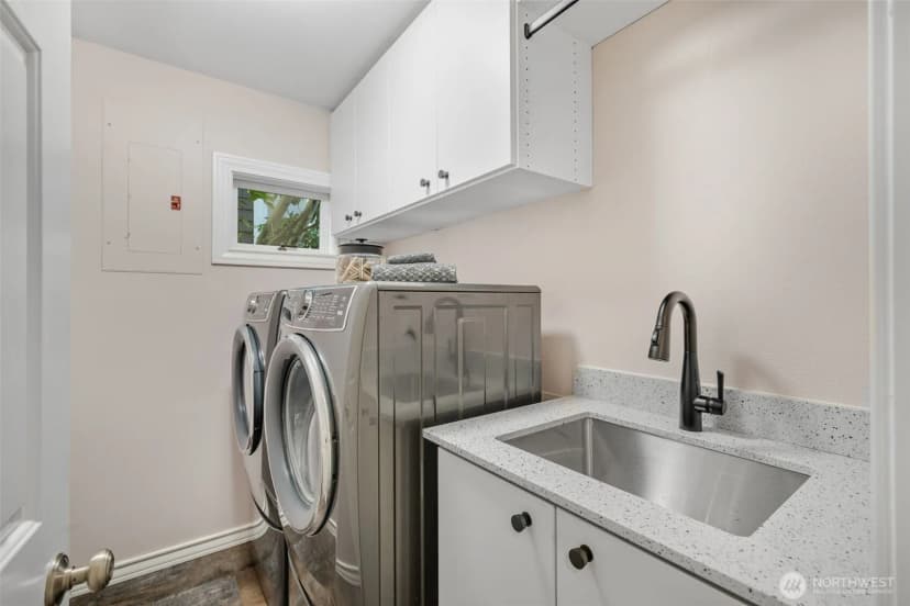 Property photo for 805 33rd Avenue E, Seattle photo 31