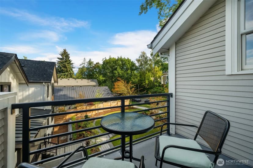 Property photo for 805 33rd Avenue E, Seattle photo 20