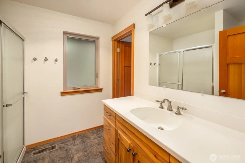 Property photo for 33006 Deer Park Lane, Mount Vernon photo 20