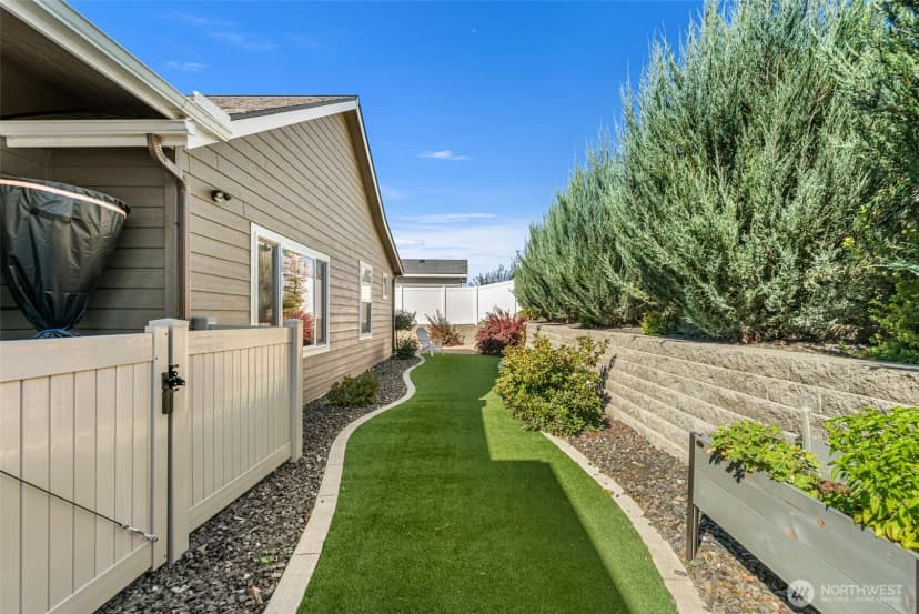 Property photo for 2659 Parkette St Se, East Wenatchee photo 38