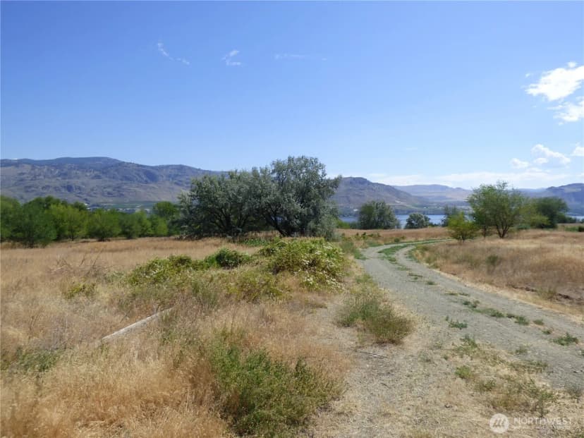 Property photo for 17 Swann Lane, Oroville photo 14