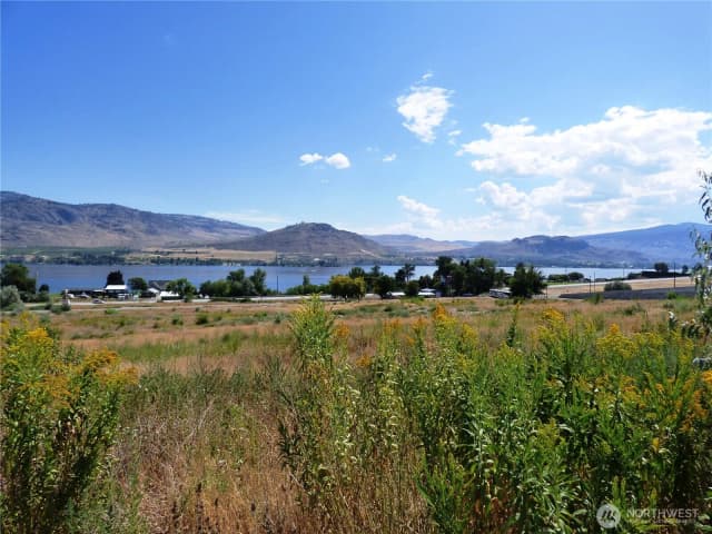 Property photo for 17 Swann Lane, Oroville