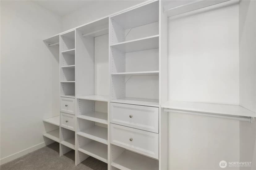 Property photo for 2328 A Franklin Avenue E, Seattle photo 35