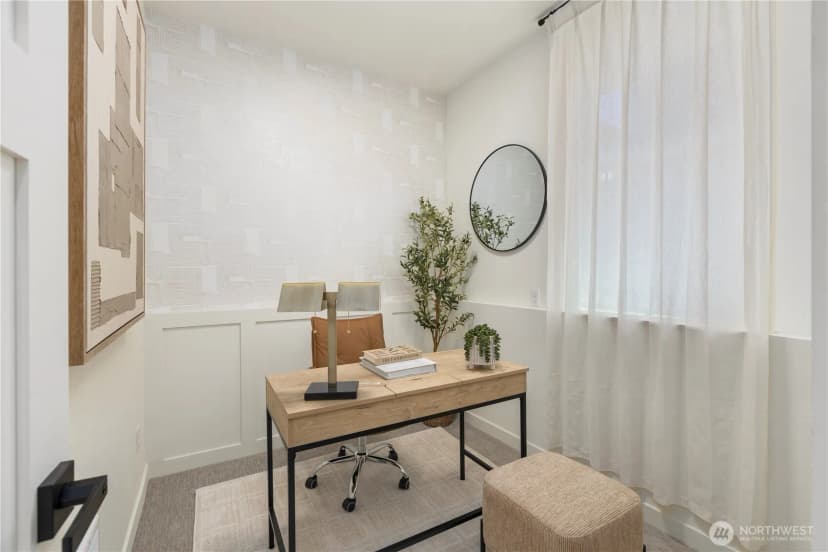 Property photo for 2328 A Franklin Avenue E, Seattle photo 11