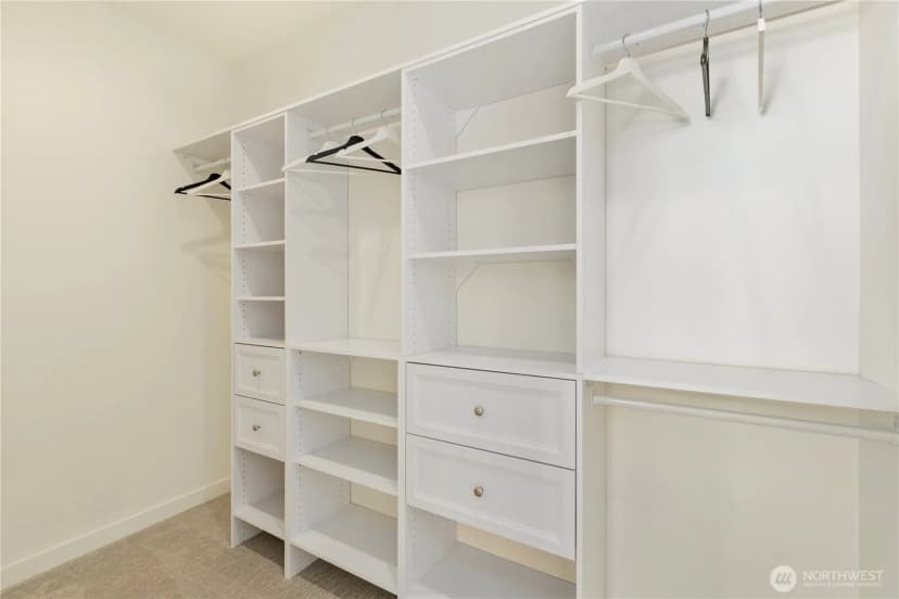 Property photo for 2328 A Franklin Avenue E, Seattle photo 37