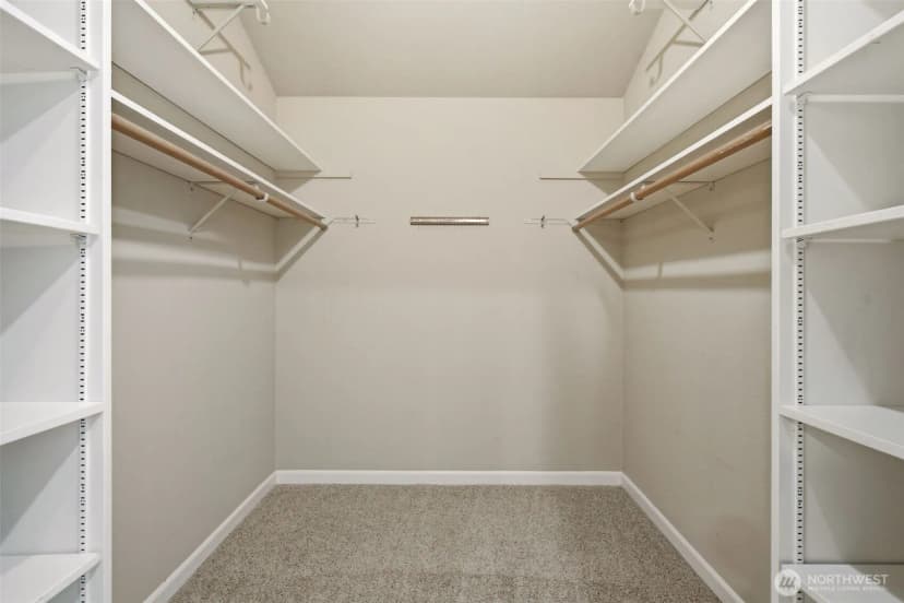 Property photo for 8626 Ne 26th Place, Clyde Hill photo 17