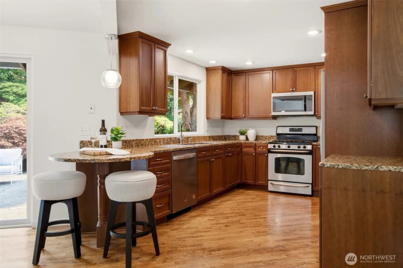 Property photo for 8626 Ne 26th Place, Clyde Hill photo 6