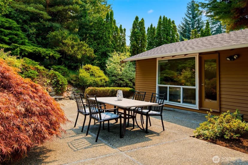 Property photo for 8626 Ne 26th Place, Clyde Hill photo 24