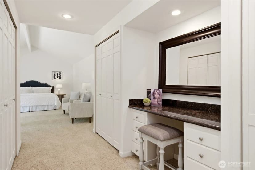 Property photo for 8626 Ne 26th Place, Clyde Hill photo 14