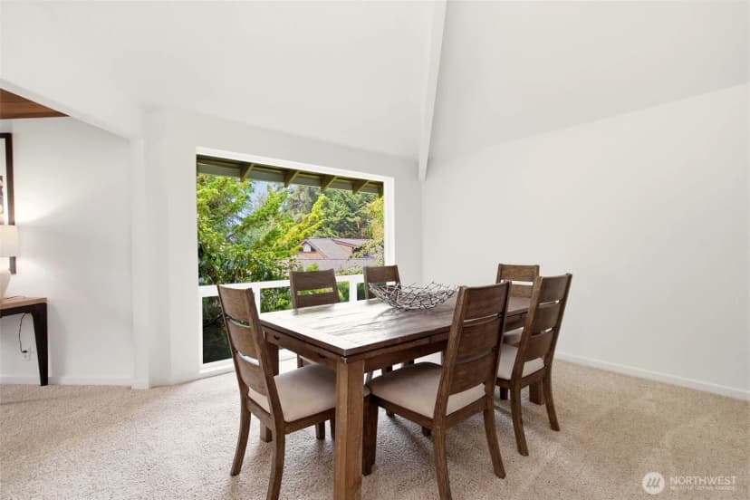 Property photo for 8626 Ne 26th Place, Clyde Hill photo 10