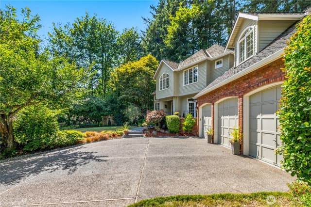 Property photo for 15427 178th Avenue Ne, Woodinville photo 4
