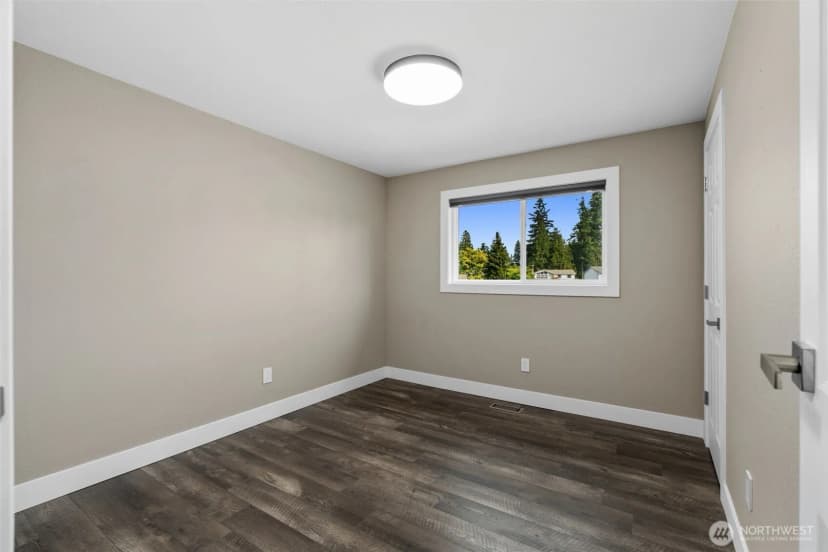 Property photo for 5330 158th Place Sw, Edmonds photo 22