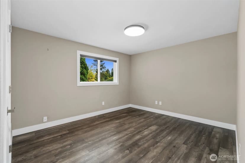 Property photo for 5330 158th Place Sw, Edmonds photo 25