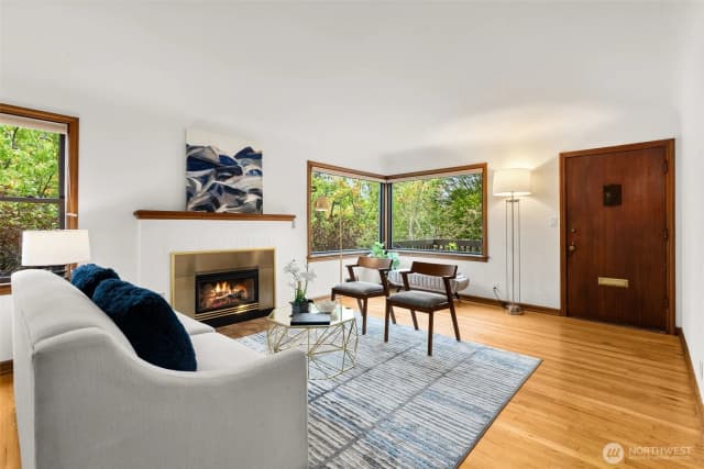 Property photo for 731 19th Avenue, Seattle