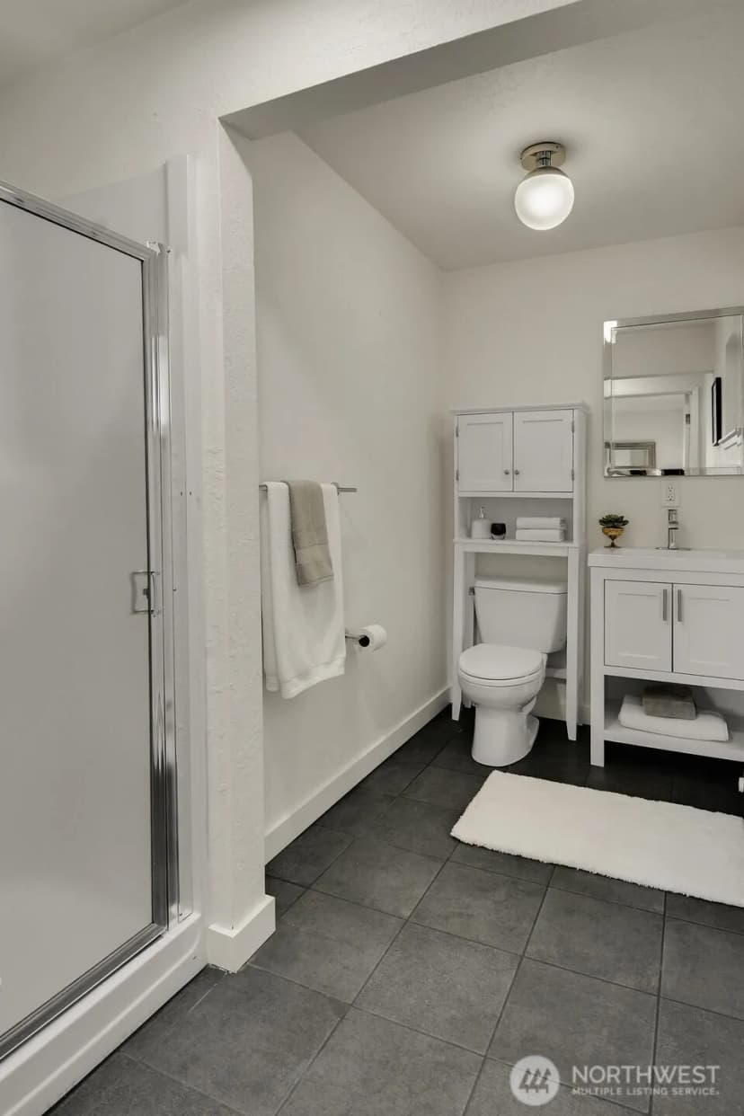 Property photo for 2353 Federal Avenue E, Seattle photo 17