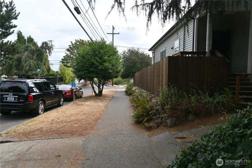 Property photo for 1535 24th Avenue, Seattle photo 8