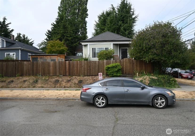 Property photo for 1535 24th Avenue, Seattle