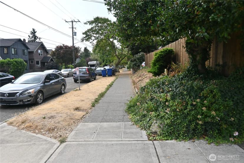 Property photo for 1535 24th Avenue, Seattle photo 11