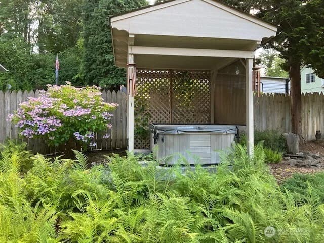 Property photo for 105 Inglewood Park, Longview photo 20