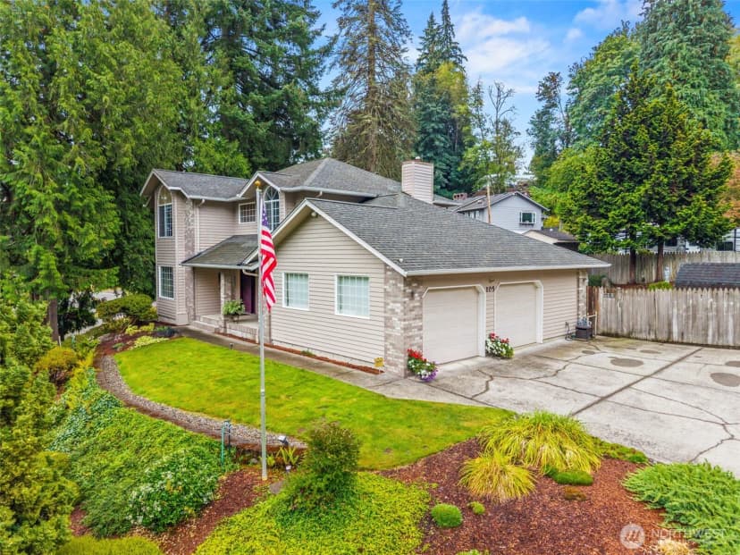 Property photo for 105 Inglewood Park, Longview