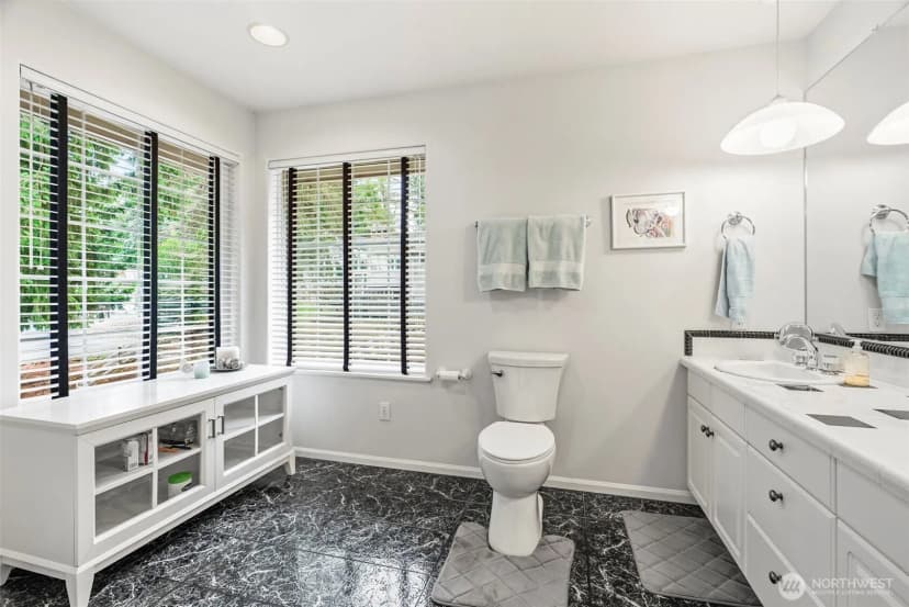 Property photo for 105 Inglewood Park, Longview photo 14