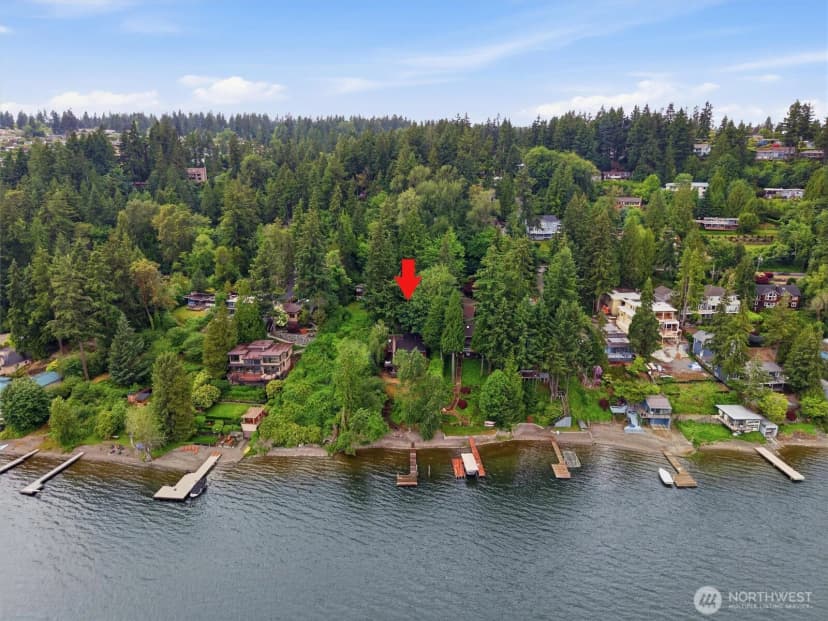 Property photo for 500 W Lake Sammamish Parkway Ne, Bellevue