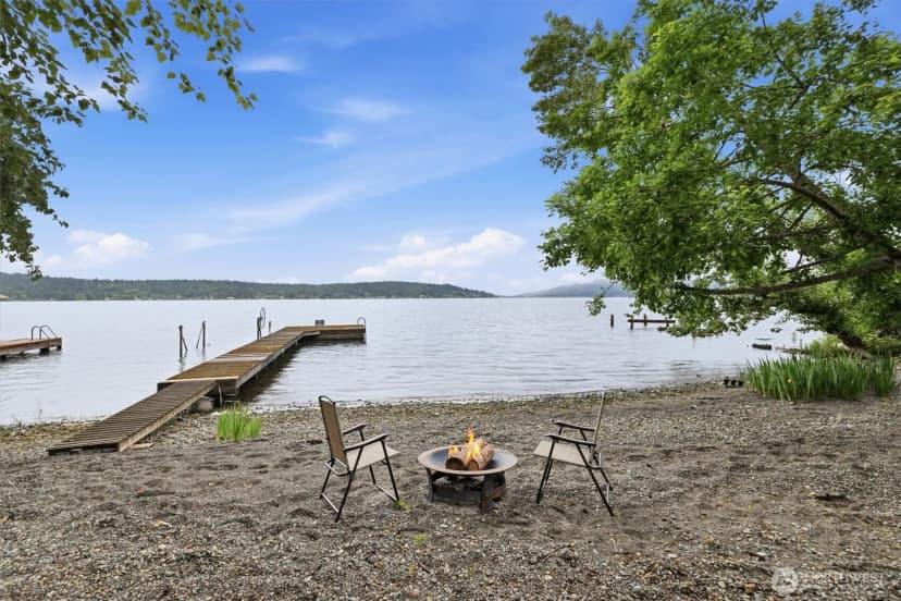 Property photo for 500 W Lake Sammamish Parkway Ne, Bellevue photo 3