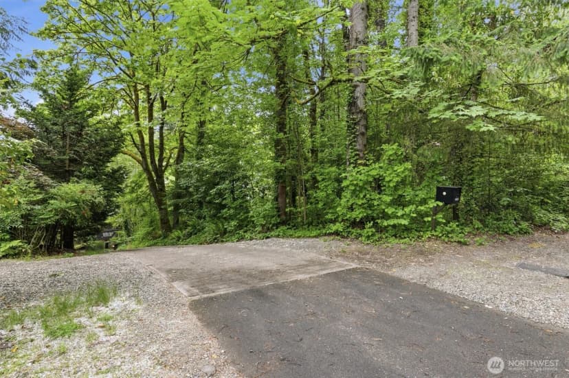 Property photo for 500 W Lake Sammamish Parkway Ne, Bellevue photo 17