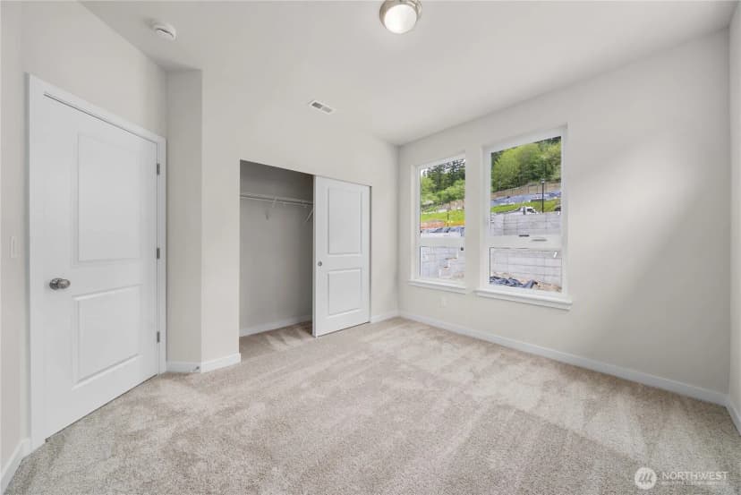 Property photo for 4261 Aberdeen Way Ne, Renton photo 34