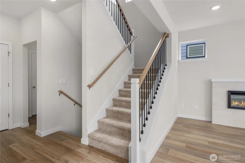 Property photo for 4261 Aberdeen Way Ne, Renton photo 25